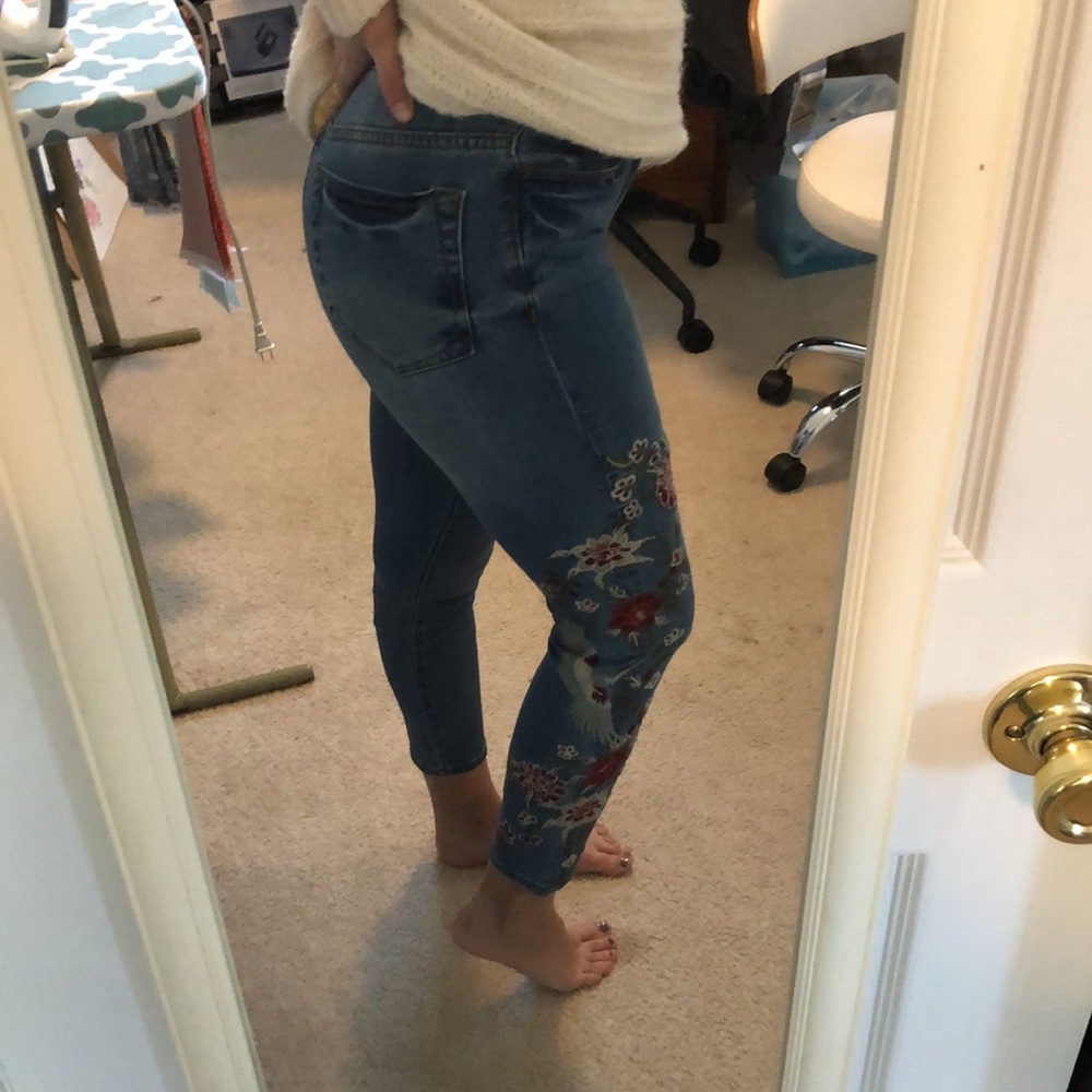 Embroider Jeans - Picture 6 of 7